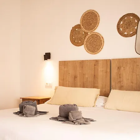 Helene Holidays - Boutique Hotell