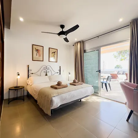 Ξενοδοχείο Helene Holidays - Boutique Κοραλέχο